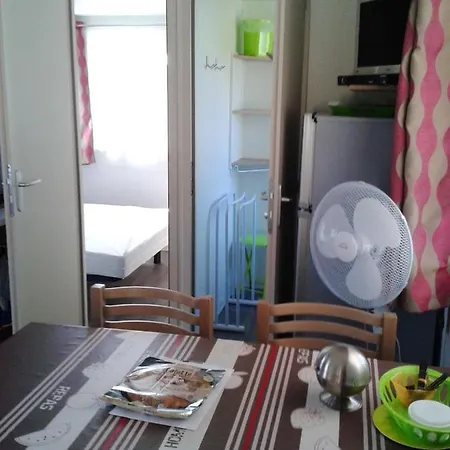 Propriete De 2 Chambres A A 600 M De La Plage Avec Piscine Partagee Et Terrasse Amenagee Les Mathes