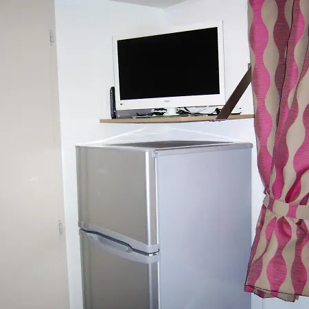Propriete De 2 Chambres A A 600 M De La Plage Avec Piscine Partagee Et Terrasse Amenagee Les Mathes